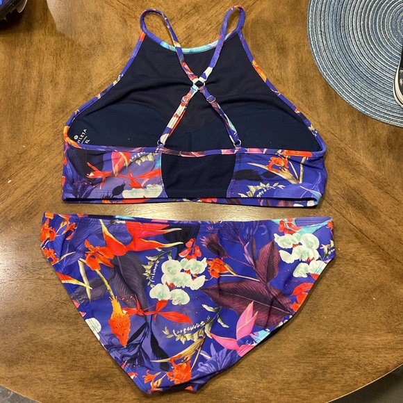 ATHLETA Swimsuit (2-piece) XL for both pieces! - Picture 2 of 4